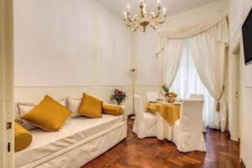 E. Spagna Luxury Apartment - Piazza Di Spagna Róma Kültér fotó
